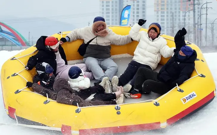 2025년 12월 겨울축제 평창송어축제 오색별빛정원전 칠갑산얼음분수축제 일정 장소 입장료 운영시간 주차정보 추천