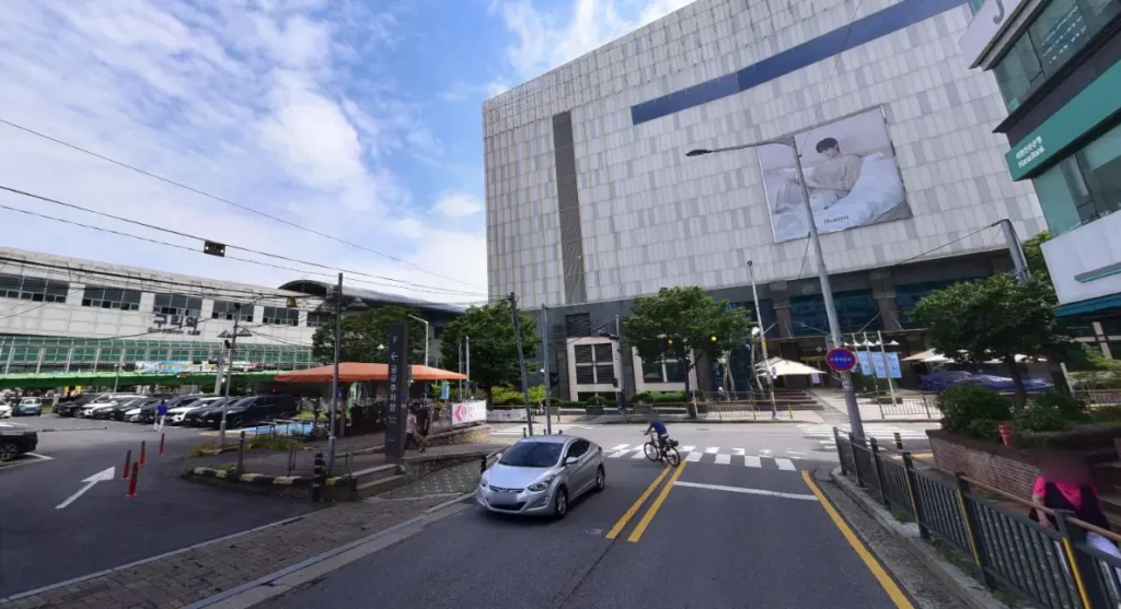 구리역 하이니티 리버파크 8호선 경의중양선 GTX 구리 수택동 재개발 청약 분양 분양가 분양일정 모델하우스 청약자격 세대수 위치 주차대수 입주시기 발코니확장 주변시세 입지 안전마진 개발 호재 대출 규제 시나리오 전매 실거주 재당첨 우선순위 특공 특별공급 일반공급 발표 모델하우스 위치 전화번호 브랜드 평면도 LTV DSR DTI 규제 비규제 조감도 단지배치도 엘리베이터 엘베 단지설계 동호수배치 커뮤니티